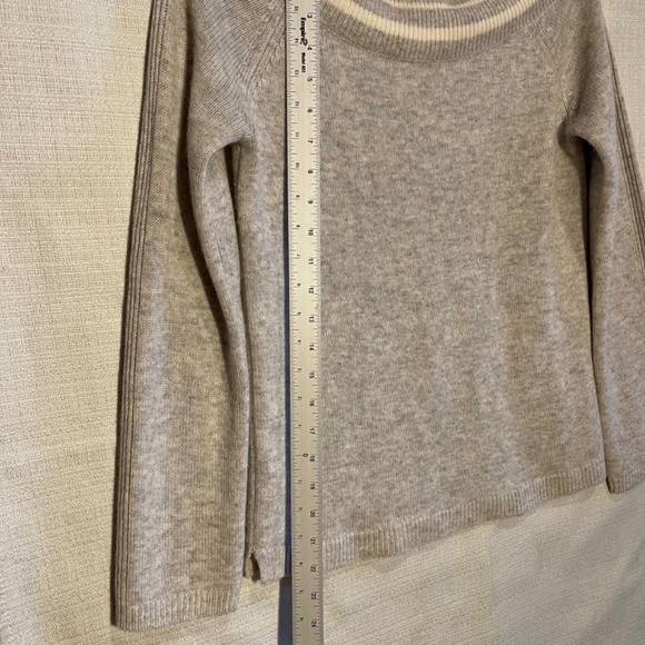 Escada Sport Grey cashmere top - Picture 8 of 8